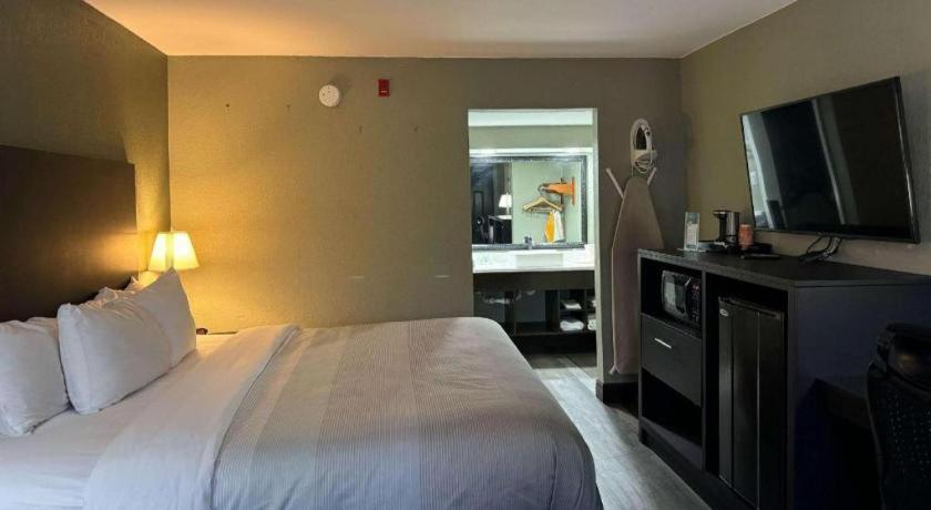 Quality Inn & Suites Near Панама-Сити Экстерьер фото